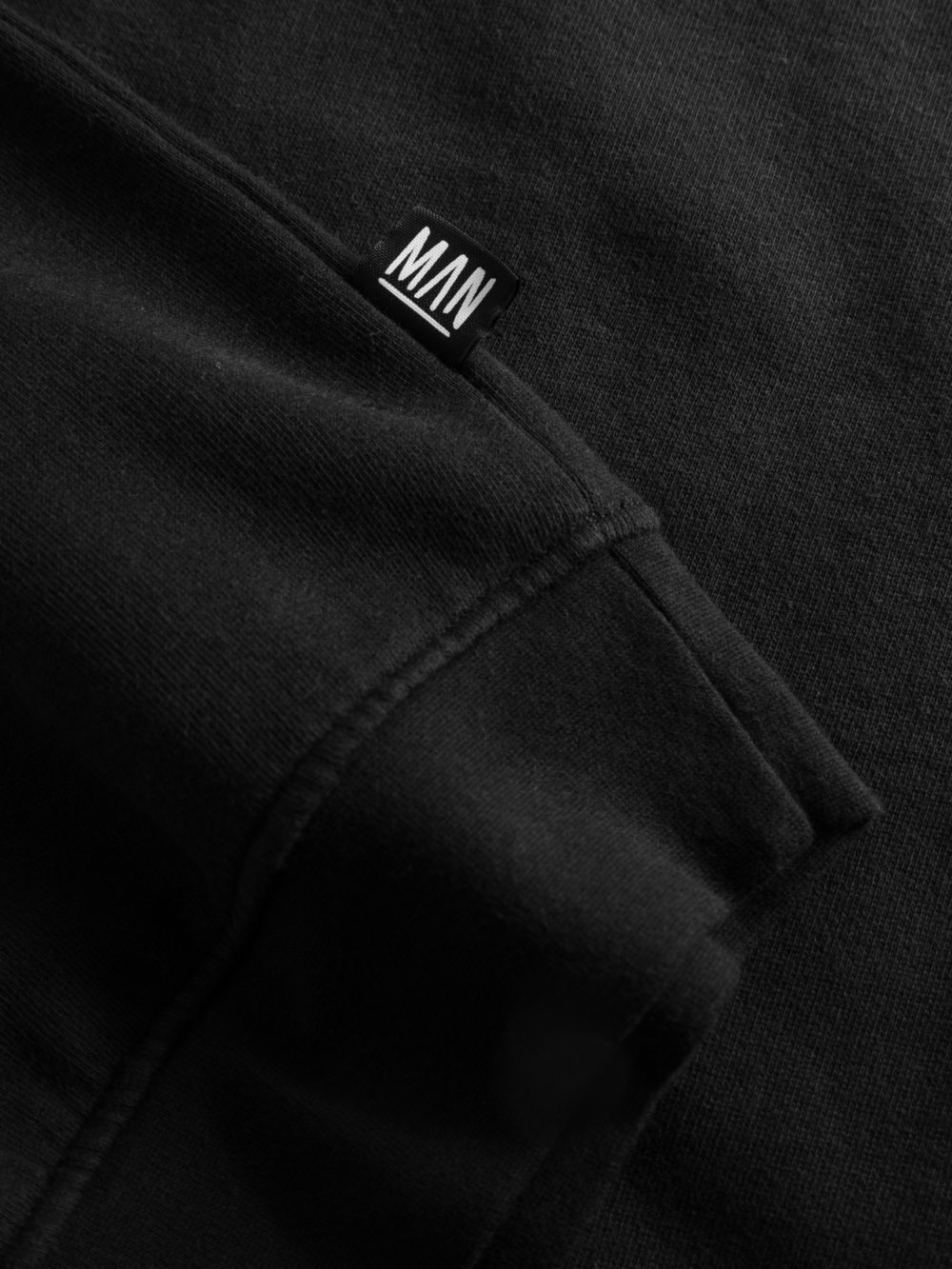 black organic sweatshirt detail sleeve